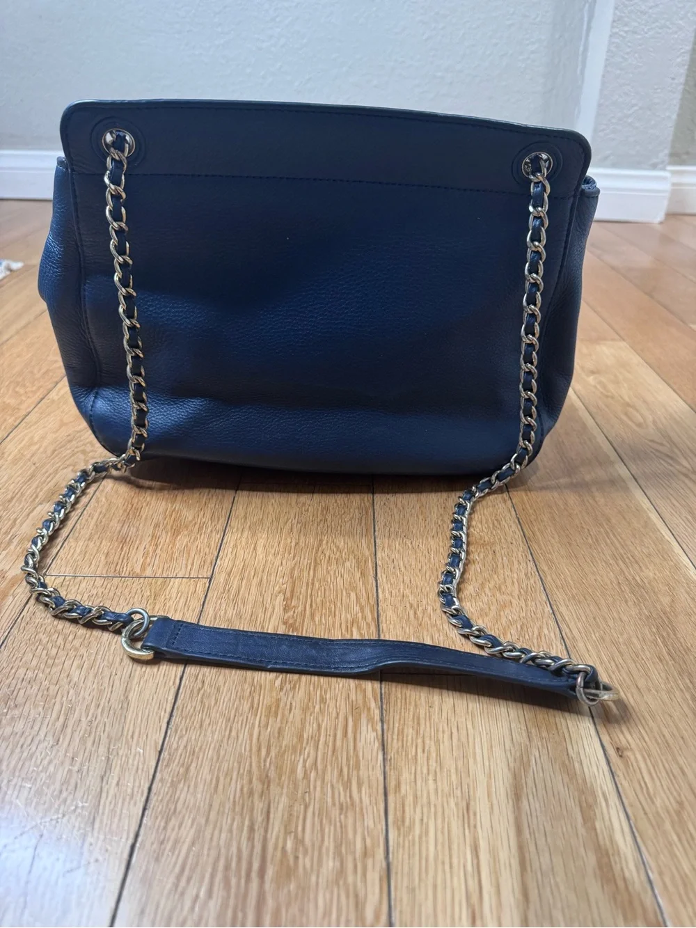 Tory Burch Blue Quilted Leather Shoulder Bag with Chain Strap See Photos